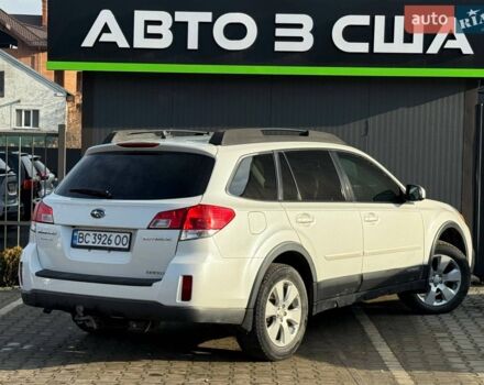 Білий Субару Аутбек, об'ємом двигуна 2.5 л та пробігом 254 тис. км за 11000 $, фото 5 на Automoto.ua