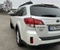 Белый Субару Аутбек, объемом двигателя 2.5 л и пробегом 205 тыс. км за 5999 $, фото 2 на Automoto.ua