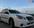 Белый Субару Аутбек, объемом двигателя 2.5 л и пробегом 230 тыс. км за 12000 $, фото 1 на Automoto.ua