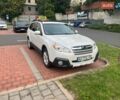 Белый Субару Аутбек, объемом двигателя 2.46 л и пробегом 223 тыс. км за 12000 $, фото 1 на Automoto.ua