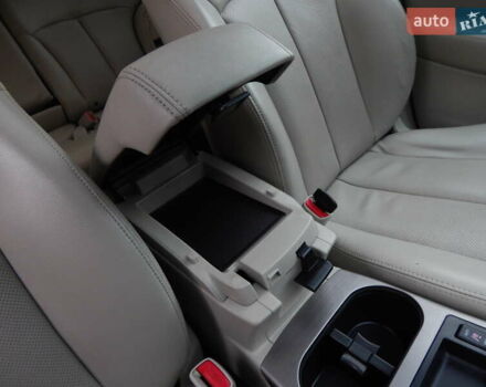 Белый Субару Аутбек, объемом двигателя 2.46 л и пробегом 240 тыс. км за 10890 $, фото 81 на Automoto.ua