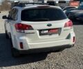 Белый Субару Аутбек, объемом двигателя 2.5 л и пробегом 222 тыс. км за 8950 $, фото 11 на Automoto.ua
