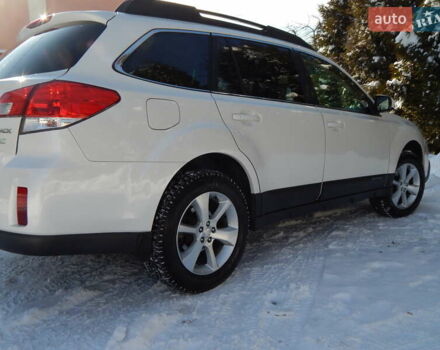 Белый Субару Аутбек, объемом двигателя 2.5 л и пробегом 240 тыс. км за 9990 $, фото 34 на Automoto.ua
