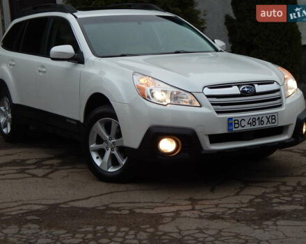 Белый Субару Аутбек, объемом двигателя 2.46 л и пробегом 240 тыс. км за 10890 $, фото 7 на Automoto.ua