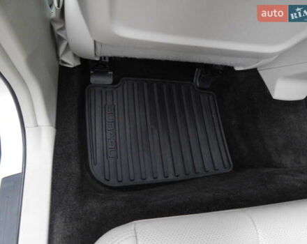 Белый Субару Аутбек, объемом двигателя 2.46 л и пробегом 240 тыс. км за 10890 $, фото 72 на Automoto.ua