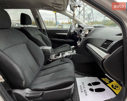 Белый Субару Аутбек, объемом двигателя 2.5 л и пробегом 218 тыс. км за 11000 $, фото 19 на Automoto.ua