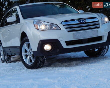 Белый Субару Аутбек, объемом двигателя 2.5 л и пробегом 240 тыс. км за 9990 $, фото 13 на Automoto.ua