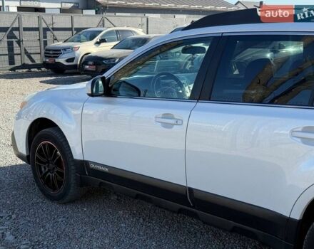 Белый Субару Аутбек, объемом двигателя 2.5 л и пробегом 222 тыс. км за 8950 $, фото 8 на Automoto.ua