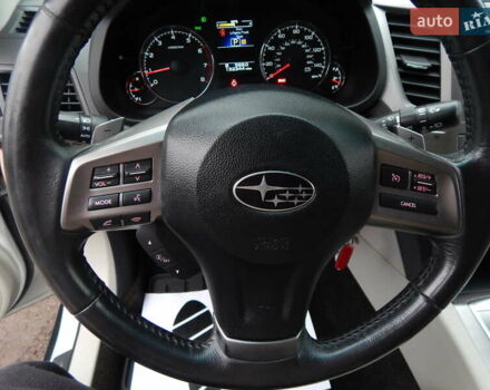 Белый Субару Аутбек, объемом двигателя 2.46 л и пробегом 240 тыс. км за 10890 $, фото 59 на Automoto.ua