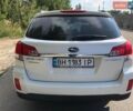 Белый Субару Аутбек, объемом двигателя 2.46 л и пробегом 137 тыс. км за 11300 $, фото 6 на Automoto.ua