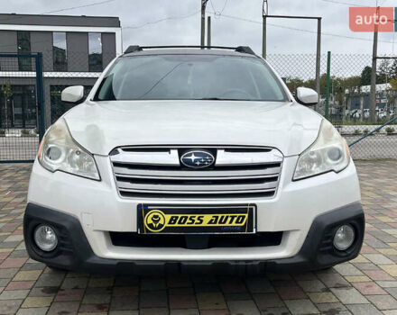 Белый Субару Аутбек, объемом двигателя 2.5 л и пробегом 218 тыс. км за 11000 $, фото 1 на Automoto.ua