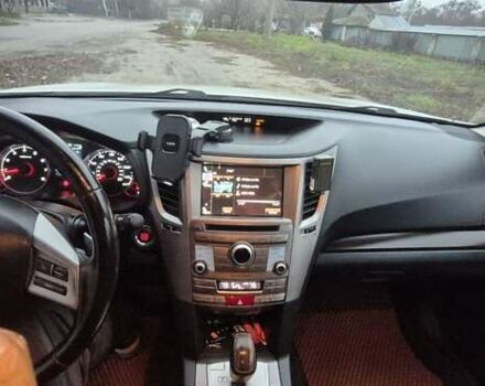 Білий Субару Аутбек, об'ємом двигуна 2.46 л та пробігом 280 тис. км за 11000 $, фото 38 на Automoto.ua