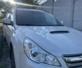 Білий Субару Аутбек, об'ємом двигуна 2 л та пробігом 305 тис. км за 10000 $, фото 1 на Automoto.ua
