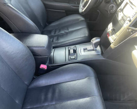 Білий Субару Аутбек, об'ємом двигуна 2.5 л та пробігом 190 тис. км за 10000 $, фото 19 на Automoto.ua