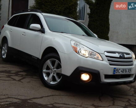 Белый Субару Аутбек, объемом двигателя 2.46 л и пробегом 240 тыс. км за 10890 $, фото 2 на Automoto.ua