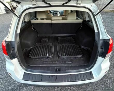 Белый Субару Аутбек, объемом двигателя 2.5 л и пробегом 87 тыс. км за 2000 $, фото 10 на Automoto.ua