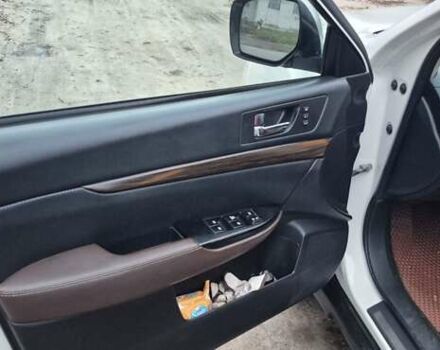 Білий Субару Аутбек, об'ємом двигуна 2.46 л та пробігом 280 тис. км за 11000 $, фото 20 на Automoto.ua