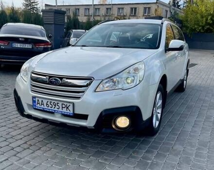 Субару Аутбек 2013 в Днепре (Днепропетровске) на Automoto.ua Белый Субару Аутбек, объемом двигателя 2.46 л и пробегом 179 тыс. км за 10100 $, фото 11 на Automoto.ua