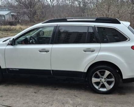 Білий Субару Аутбек, об'ємом двигуна 2.46 л та пробігом 280 тис. км за 11000 $, фото 15 на Automoto.ua