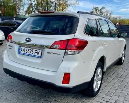 Субару Аутбек 2013 в Днепре (Днепропетровске) на Automoto.ua Белый Субару Аутбек, объемом двигателя 2.46 л и пробегом 179 тыс. км за 10100 $, фото 19 на Automoto.ua
