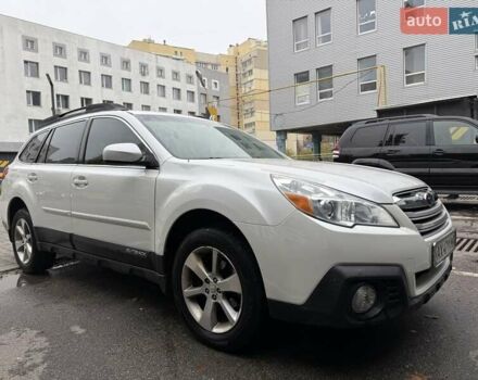 Білий Субару Аутбек, об'ємом двигуна 2.46 л та пробігом 220 тис. км за 12499 $, фото 3 на Automoto.ua