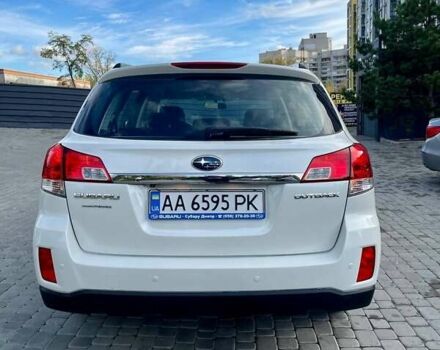 Субару Аутбек 2013 в Днепре (Днепропетровске) на Automoto.ua Белый Субару Аутбек, объемом двигателя 2.46 л и пробегом 179 тыс. км за 10100 $, фото 10 на Automoto.ua