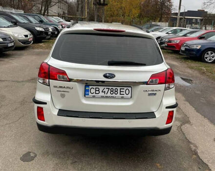 Белый Субару Аутбек, объемом двигателя 2 л и пробегом 230 тыс. км за 11000 $, фото 5 на Automoto.ua