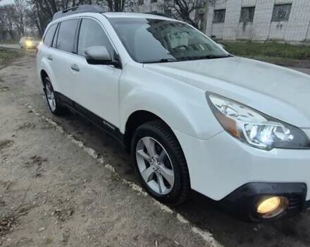 Білий Субару Аутбек, об'ємом двигуна 2.46 л та пробігом 280 тис. км за 11000 $, фото 6 на Automoto.ua