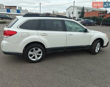Білий Субару Аутбек, об'ємом двигуна 2.46 л та пробігом 320 тис. км за 7900 $, фото 4 на Automoto.ua