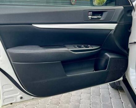 Субару Аутбек 2013 в Днепре (Днепропетровске) на Automoto.ua Белый Субару Аутбек, объемом двигателя 2.46 л и пробегом 179 тыс. км за 10100 $, фото 30 на Automoto.ua