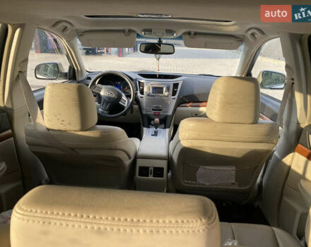 Субару Аутбек 2013 у Львові на Automoto.ua Білий Субару Аутбек, об'ємом двигуна 2.5 л та пробігом 238 тис. км за 8888 $, фото 14 на Automoto.ua