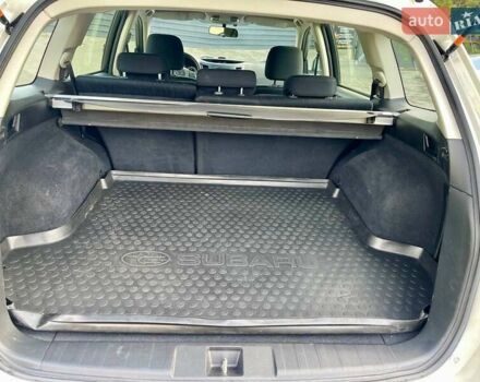 Субару Аутбек 2013 в Днепре (Днепропетровске) на Automoto.ua Белый Субару Аутбек, объемом двигателя 2.46 л и пробегом 179 тыс. км за 10100 $, фото 36 на Automoto.ua