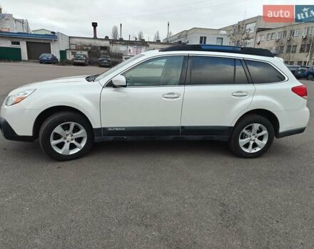 Білий Субару Аутбек, об'ємом двигуна 2.46 л та пробігом 320 тис. км за 7900 $, фото 3 на Automoto.ua