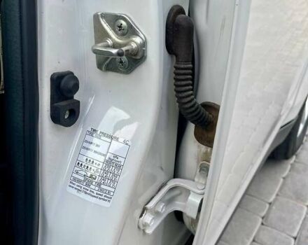 Субару Аутбек 2013 в Днепре (Днепропетровске) на Automoto.ua Белый Субару Аутбек, объемом двигателя 2.46 л и пробегом 179 тыс. км за 10100 $, фото 22 на Automoto.ua