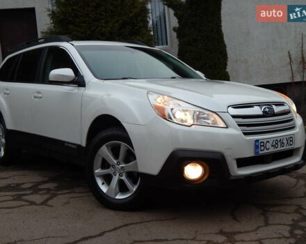 Белый Субару Аутбек, объемом двигателя 2.46 л и пробегом 240 тыс. км за 10890 $, фото 3 на Automoto.ua