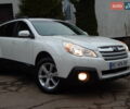 Белый Субару Аутбек, объемом двигателя 2.46 л и пробегом 240 тыс. км за 10890 $, фото 3 на Automoto.ua