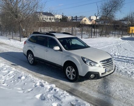 Белый Субару Аутбек, объемом двигателя 2.5 л и пробегом 170 тыс. км за 9500 $, фото 3 на Automoto.ua