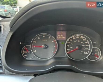 Белый Субару Аутбек, объемом двигателя 2.5 л и пробегом 220 тыс. км за 10000 $, фото 2 на Automoto.ua