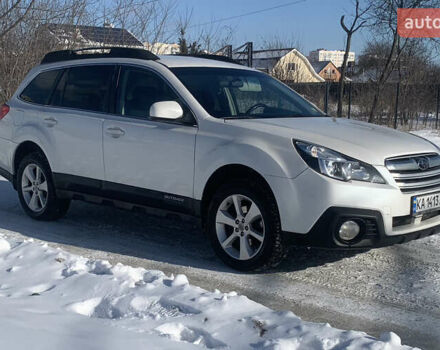 Белый Субару Аутбек, объемом двигателя 2.5 л и пробегом 246 тыс. км за 9500 $, фото 7 на Automoto.ua