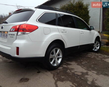 Белый Субару Аутбек, объемом двигателя 2.46 л и пробегом 240 тыс. км за 10890 $, фото 44 на Automoto.ua