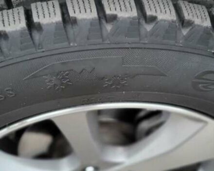 Белый Субару Аутбек, объемом двигателя 2.46 л и пробегом 145 тыс. км за 13500 $, фото 7 на Automoto.ua