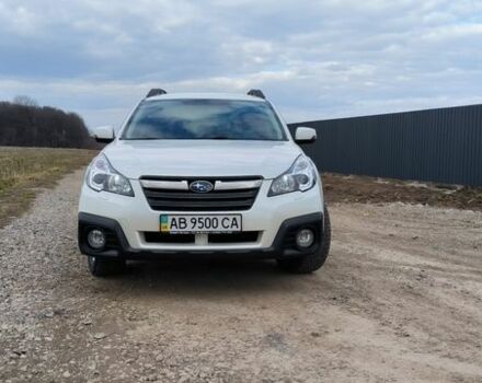 Белый Субару Аутбек, объемом двигателя 2.46 л и пробегом 76 тыс. км за 15000 $, фото 2 на Automoto.ua