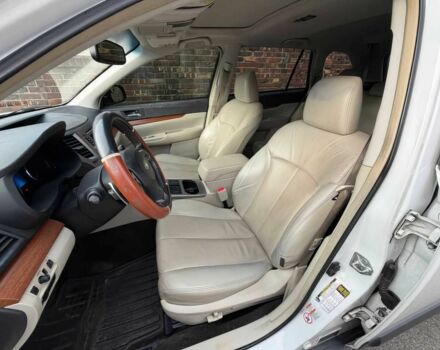 Белый Субару Аутбек, объемом двигателя 2.5 л и пробегом 88 тыс. км за 2000 $, фото 8 на Automoto.ua