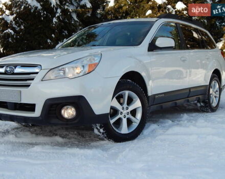 Белый Субару Аутбек, объемом двигателя 2.5 л и пробегом 240 тыс. км за 9990 $, фото 5 на Automoto.ua