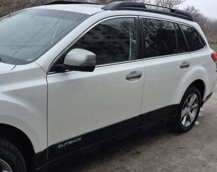 Білий Субару Аутбек, об'ємом двигуна 2.46 л та пробігом 280 тис. км за 11000 $, фото 16 на Automoto.ua