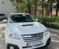 Белый Субару Аутбек, объемом двигателя 2 л и пробегом 253 тыс. км за 11100 $, фото 1 на Automoto.ua