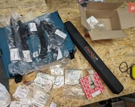 Білий Субару Аутбек, об'ємом двигуна 2.46 л та пробігом 280 тис. км за 11000 $, фото 31 на Automoto.ua