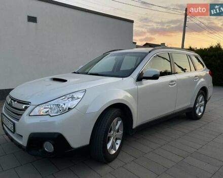Білий Субару Аутбек, об'ємом двигуна 2 л та пробігом 176 тис. км за 12900 $, фото 3 на Automoto.ua