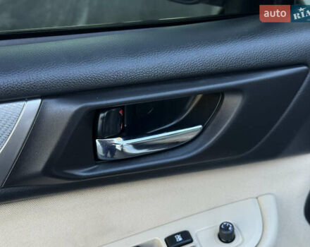 Белый Субару Аутбек, объемом двигателя 2.46 л и пробегом 191 тыс. км за 11499 $, фото 41 на Automoto.ua