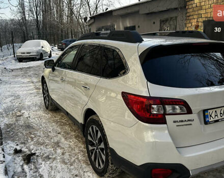 Белый Субару Аутбек, объемом двигателя 2.46 л и пробегом 217 тыс. км за 15000 $, фото 7 на Automoto.ua